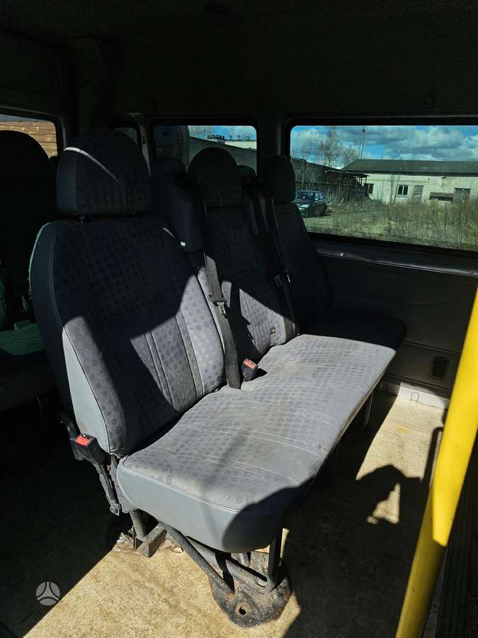 Ford Transit, passenger vans