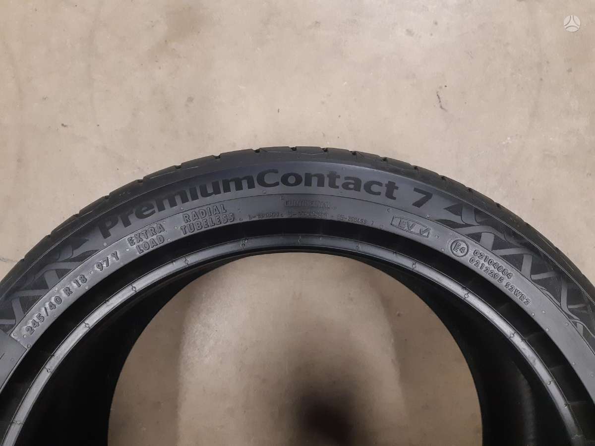 Continental 2024m 95% PremiumContact7, vasaras 245/40 R18