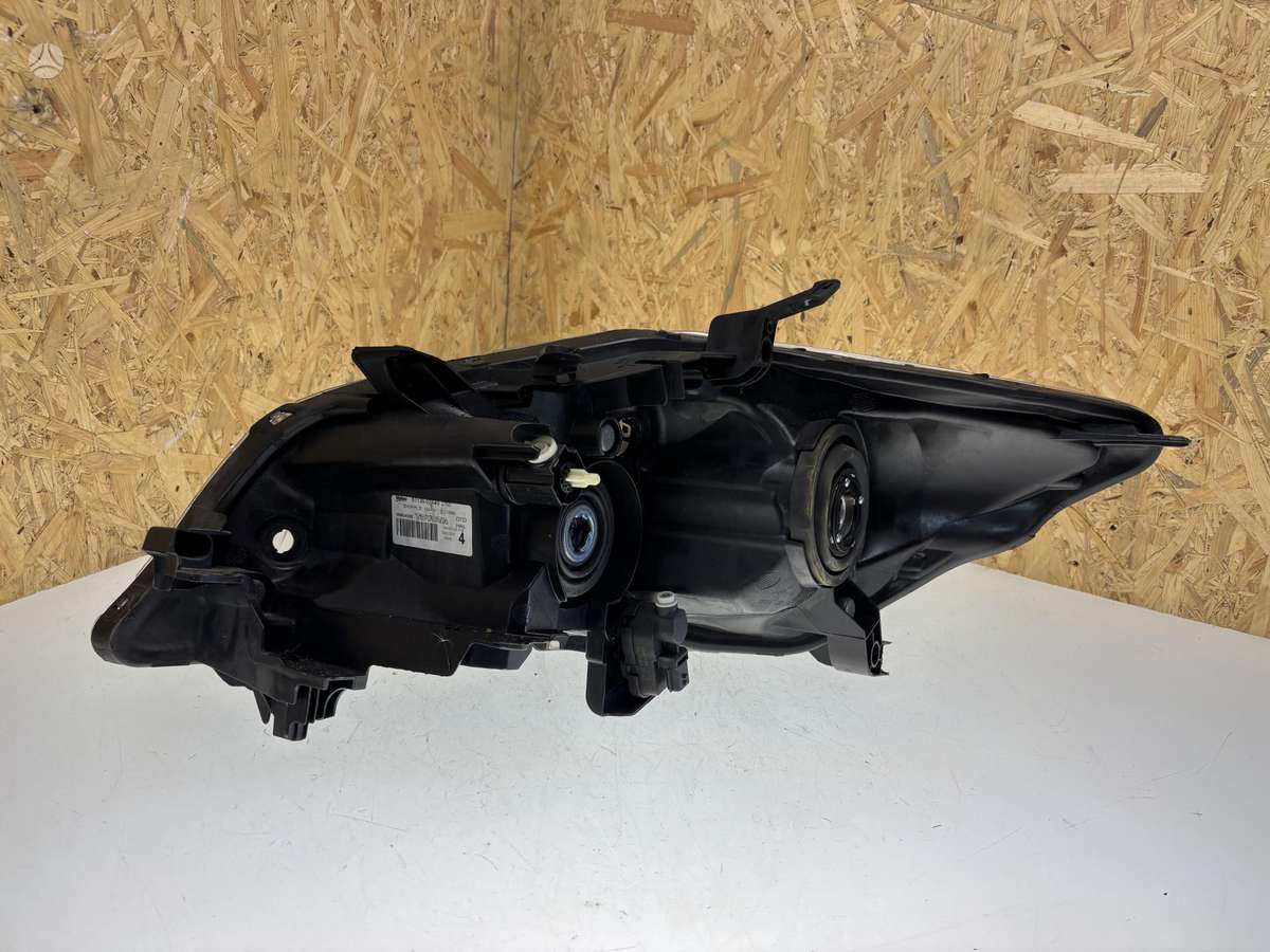 Toyota Auris, 8113002A40, Cen23352