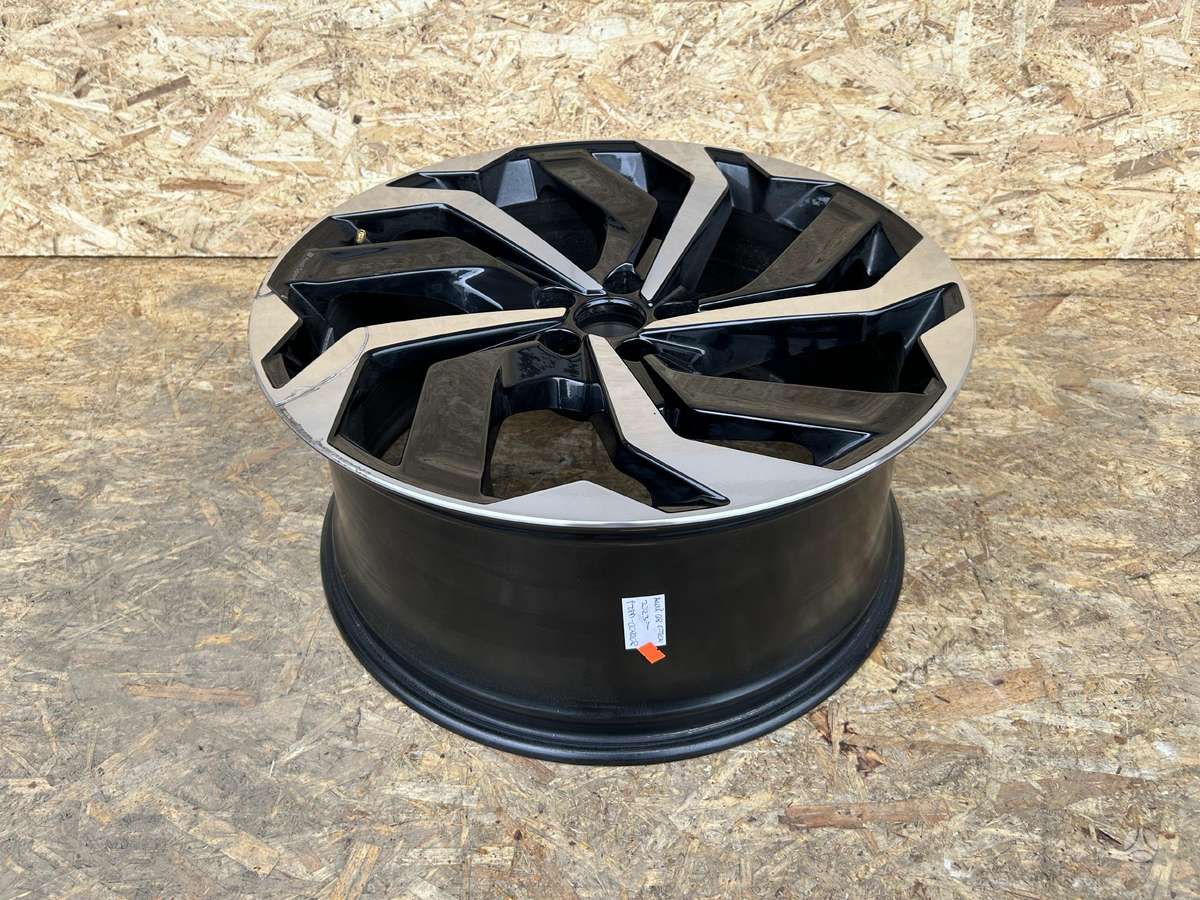 Audi Q8 e-tron, 4KE601025, Cen22315