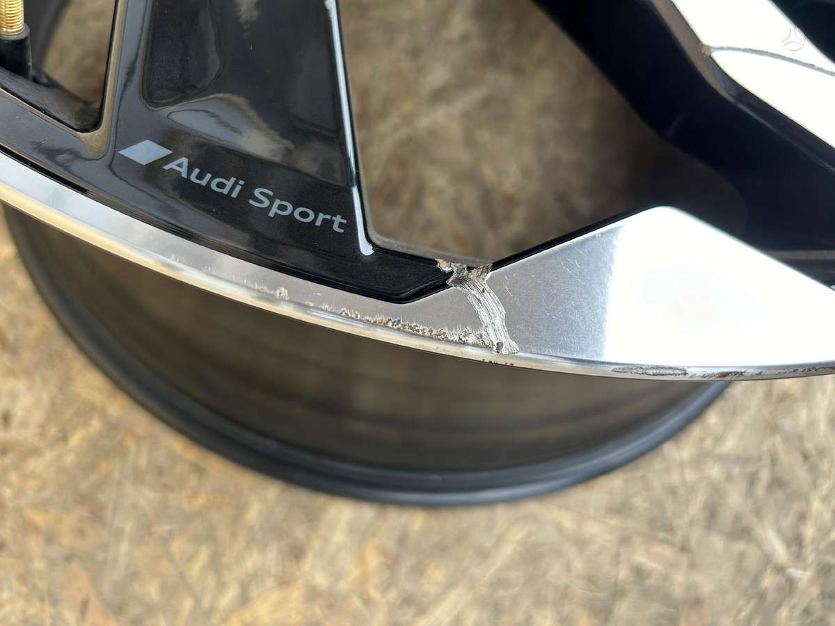Audi Q8 e-tron, 4KE601025, Cen22315
