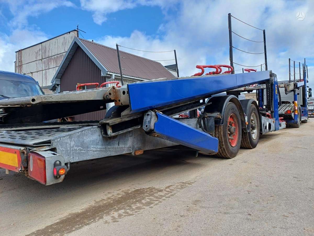 Scania + Kassbohrer 2005, auto transporters