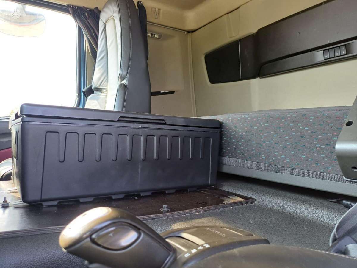 Volvo + Kassbohrer 2014, auto transporters