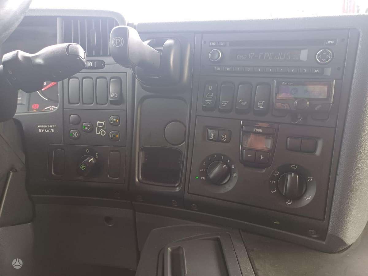 Scania + LOHR 2004, auto vedēji