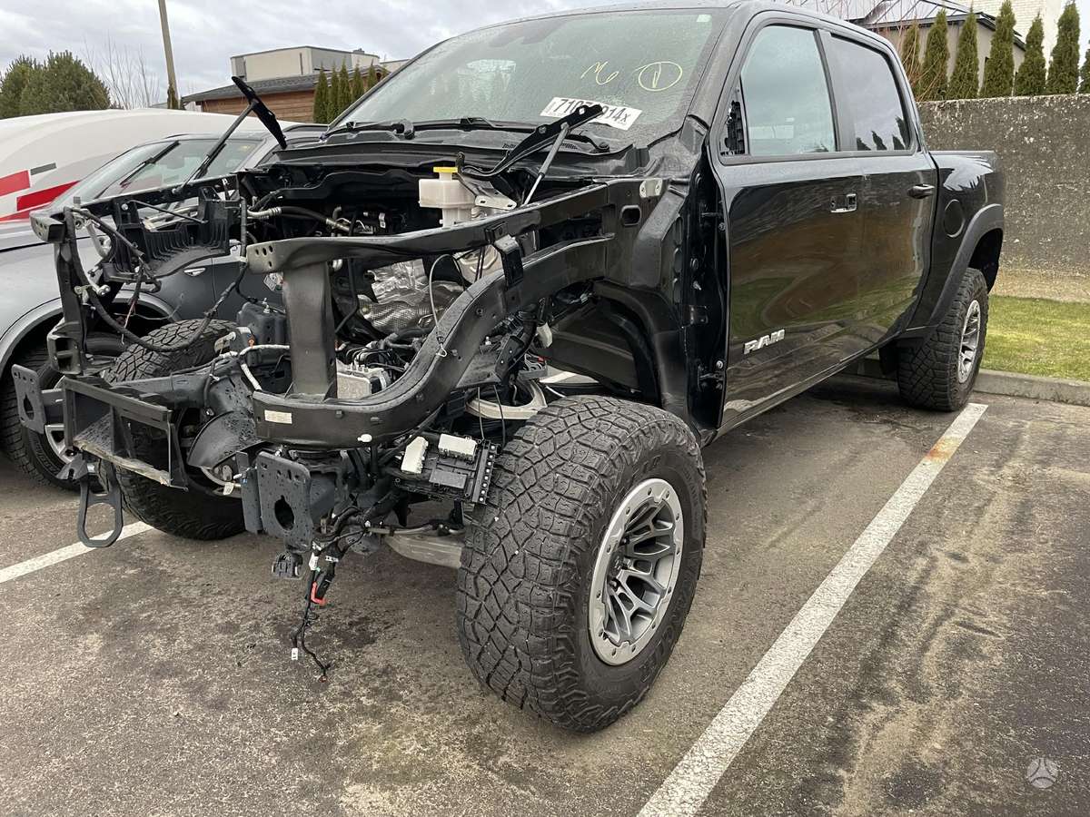 Dodge Ram 6 2 trx dalys