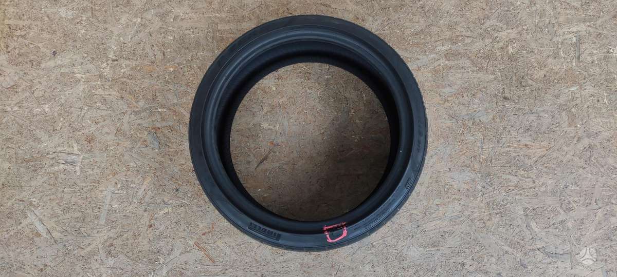 Pirelli P Zero, vasarinės 235/35 R19