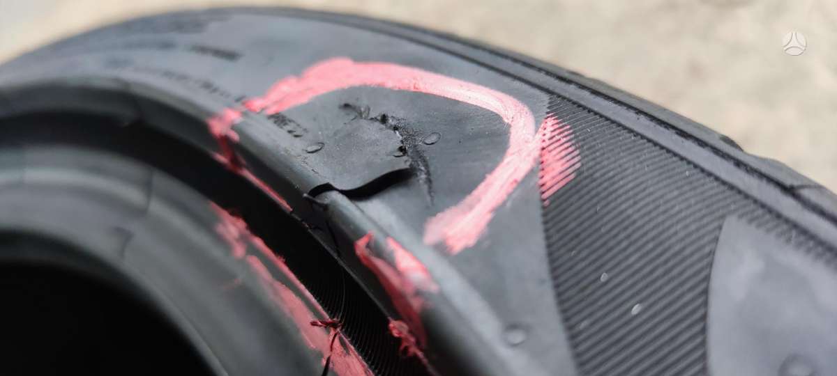 Pirelli P Zero, vasarinės 235/35 R19