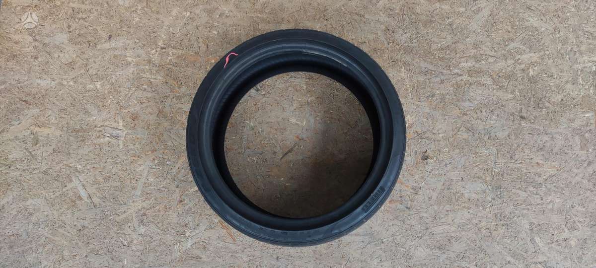 Pirelli P Zero, vasarinės 235/35 R19