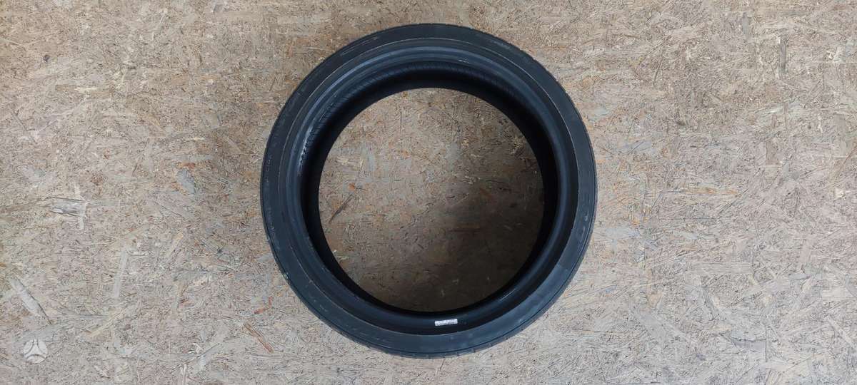 Pirelli P Zero, vasarinės 235/35 R19