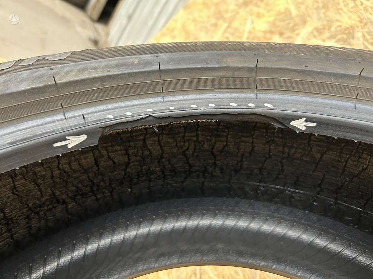 Pirelli SCORPION, летние 255/45 R19