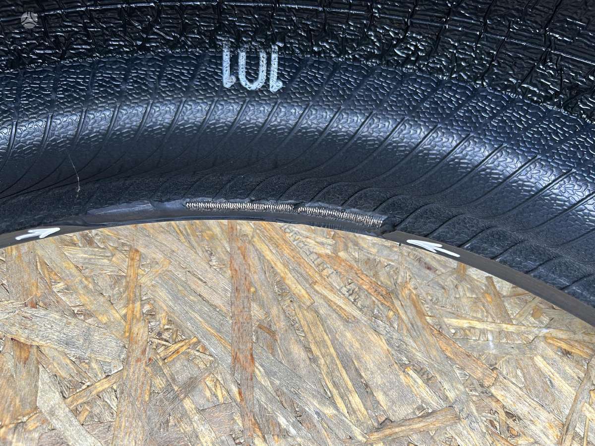 Pirelli SCORPION, летние 255/45 R19