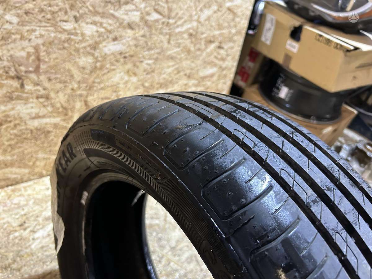 Goodyear Efficient GRIP Performance, vasaras 215/55 R17