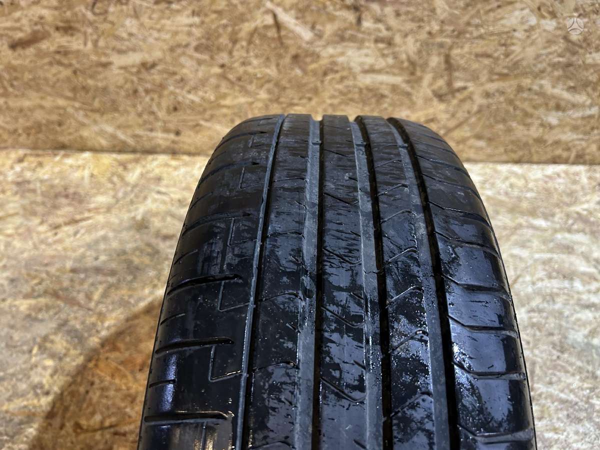 Pirelli P Zero, летние 205/40 R18