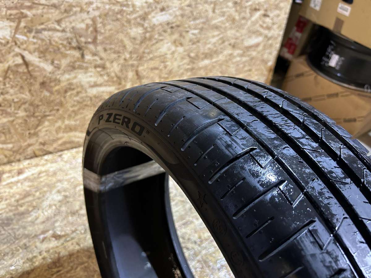 Pirelli P Zero, летние 205/40 R18