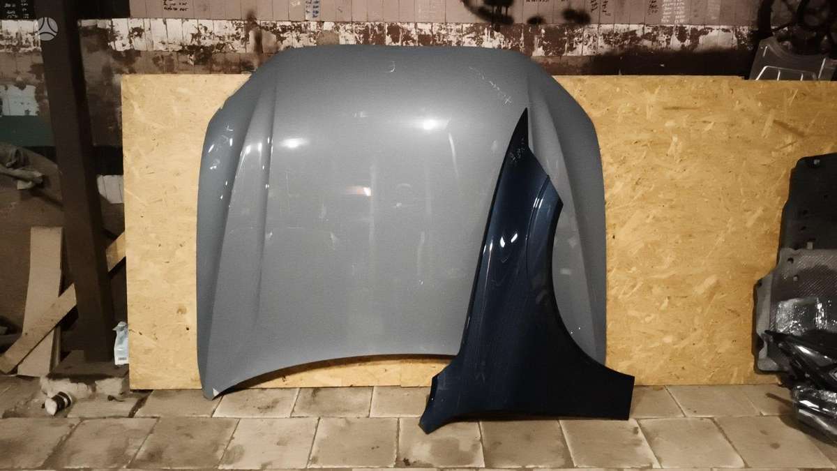Volvo XC60 body parts
