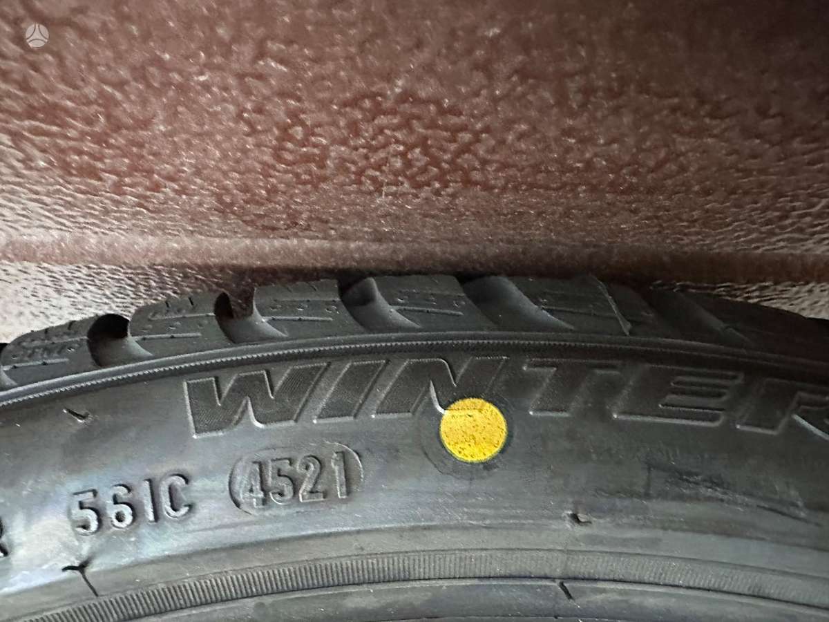Pirelli Sottozero3, universalios 225/40 R20