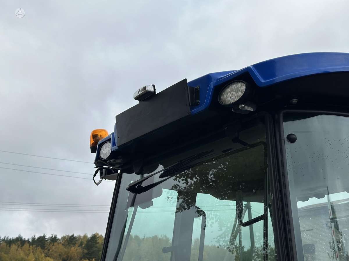 Solis S90 XL su krautuvu, tractors