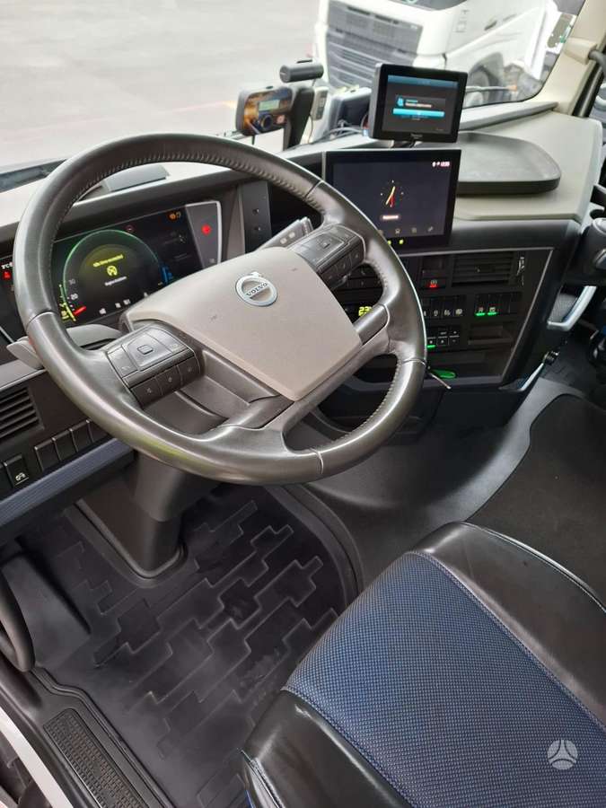 Volvo FH500 I-save XXL, double sleeper