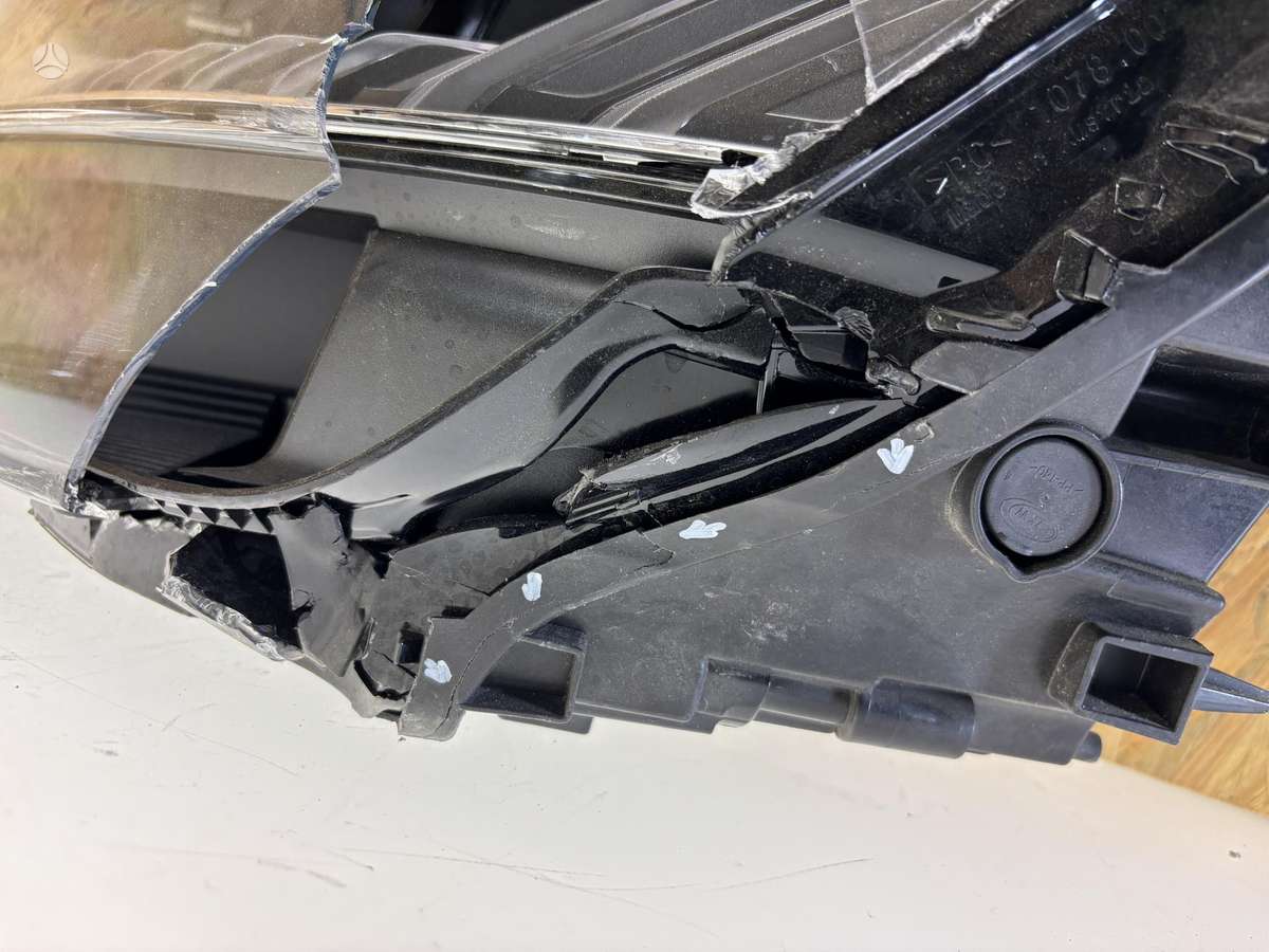 Audi Q8, 4M8941035, Cen23388