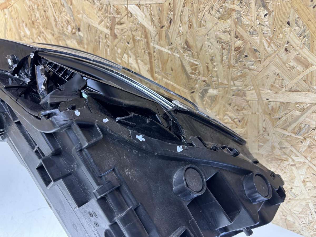 Audi Q8, 4M8941035, Cen23388