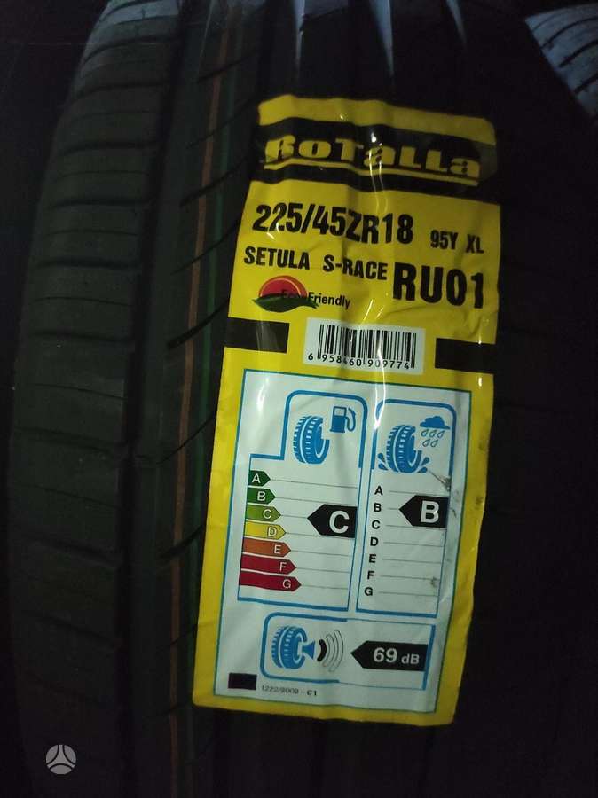 Pirelli, summer 225/45 R18