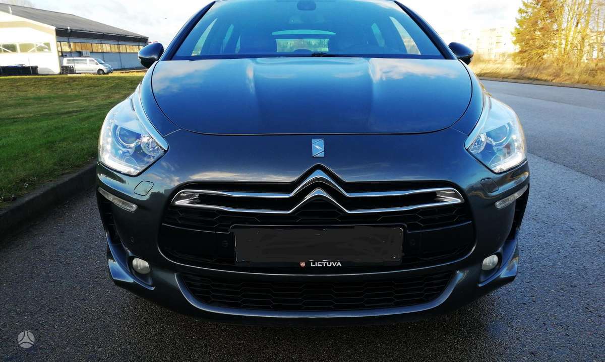 Citroen DS5, 2.0 l., hatchback