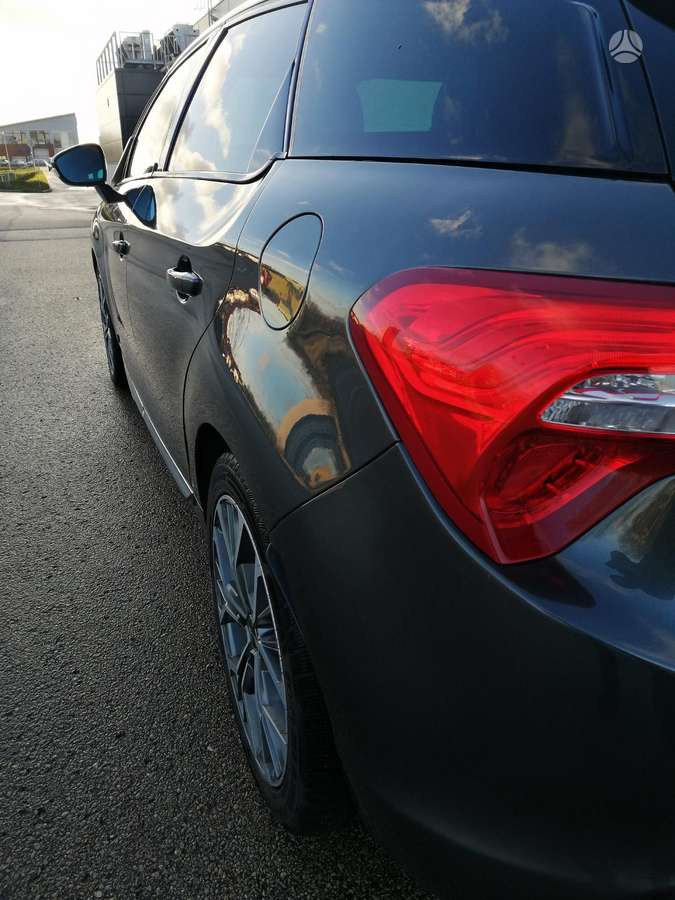 Citroen DS5, 2.0 l., Хэтчбек