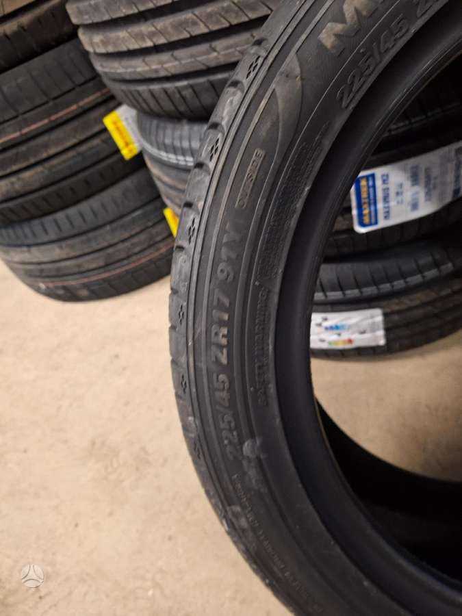 Marshal/Kumho, летние 225/45 R17
