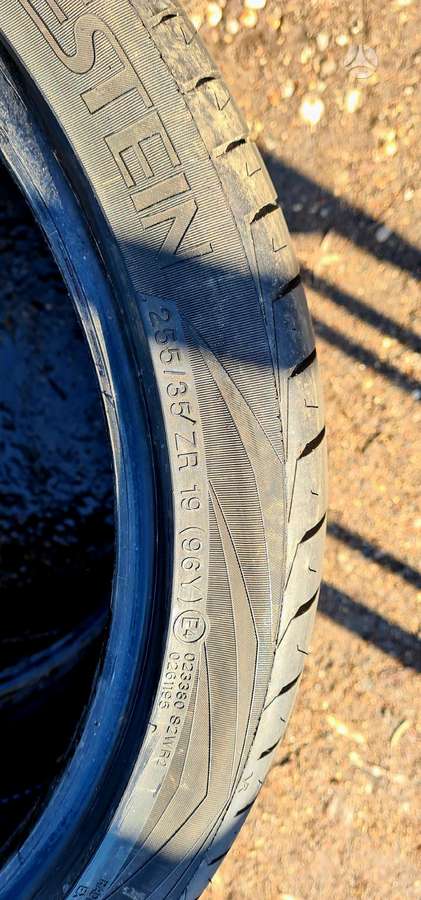 Vredestein, summer 255/35 R19