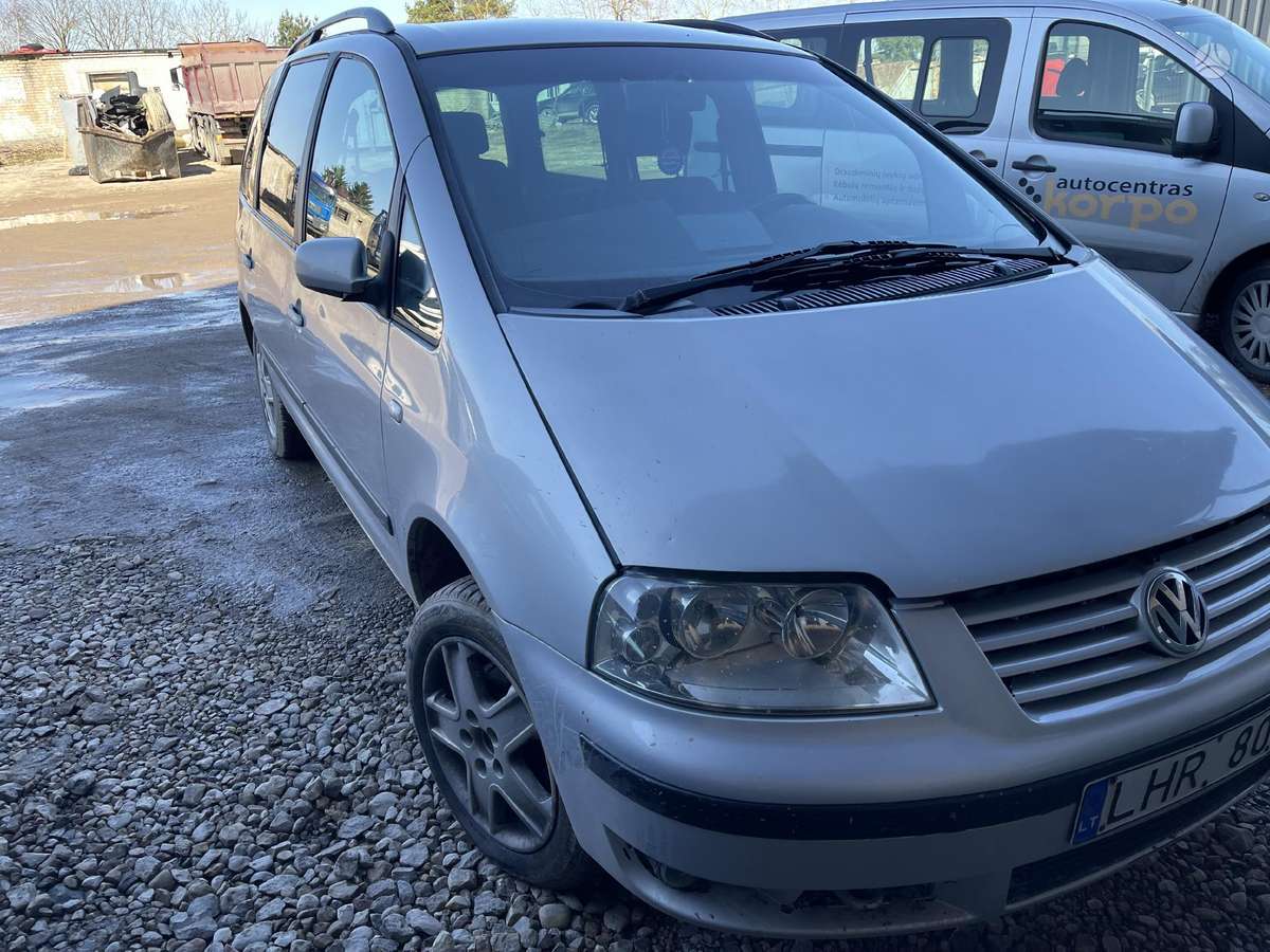 Volkswagen Sharan dalimis