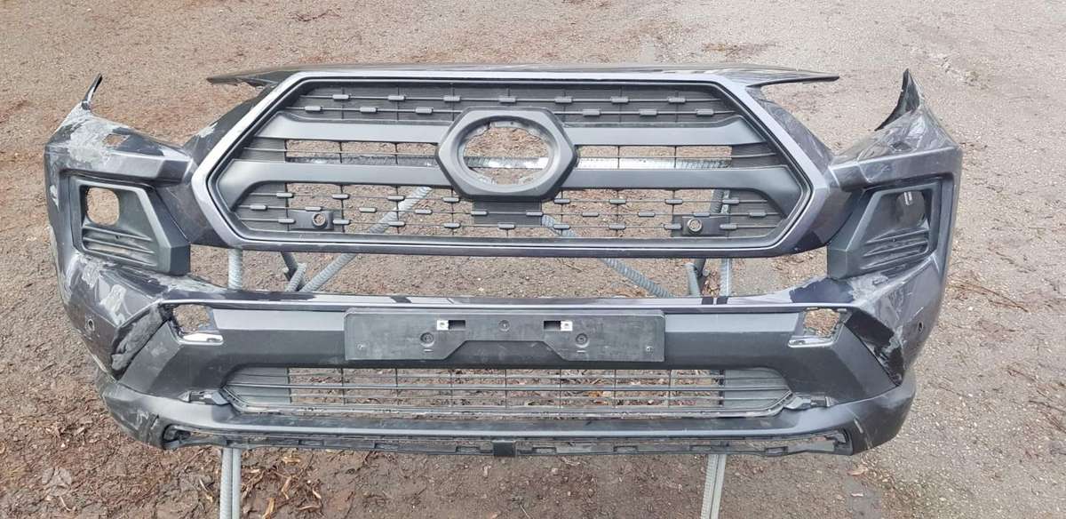 Toyota RAV4 body parts