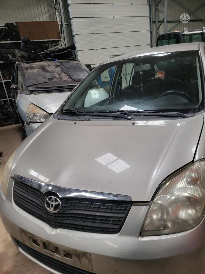 Toyota Corolla Verso for parts