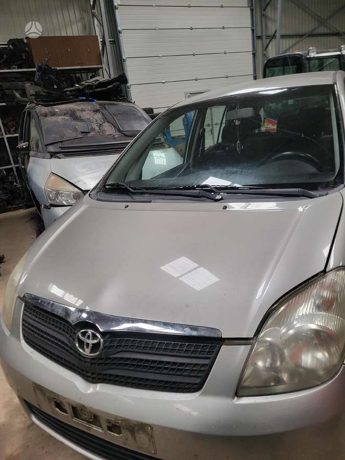 Toyota Corolla Verso rezerves daļās