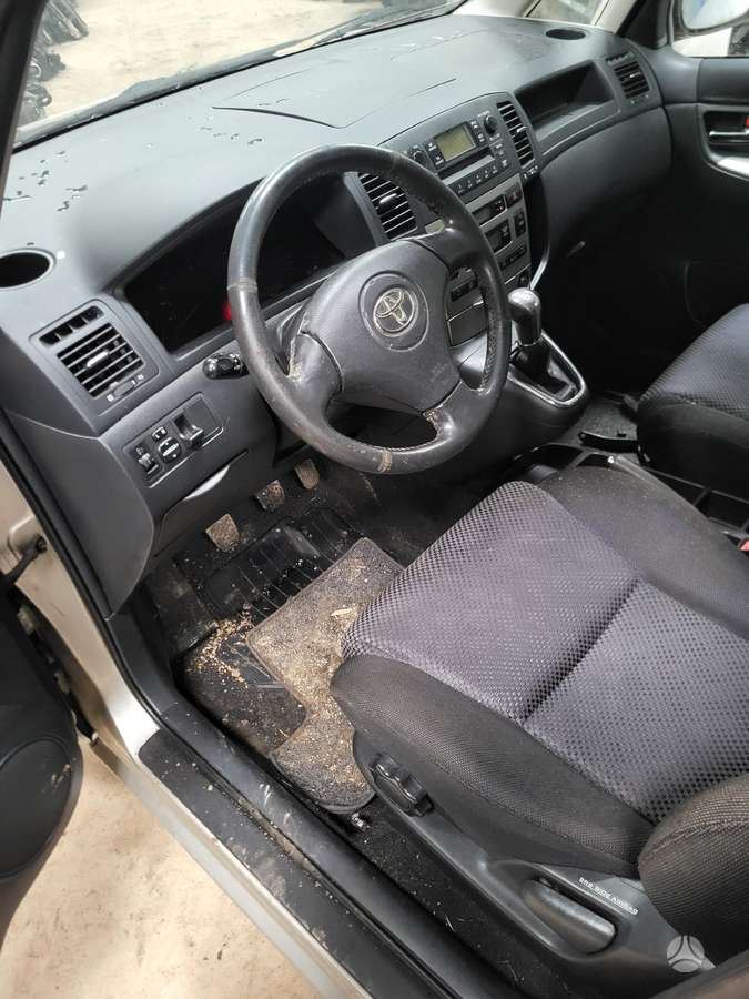 Toyota Corolla Verso rezerves daļās