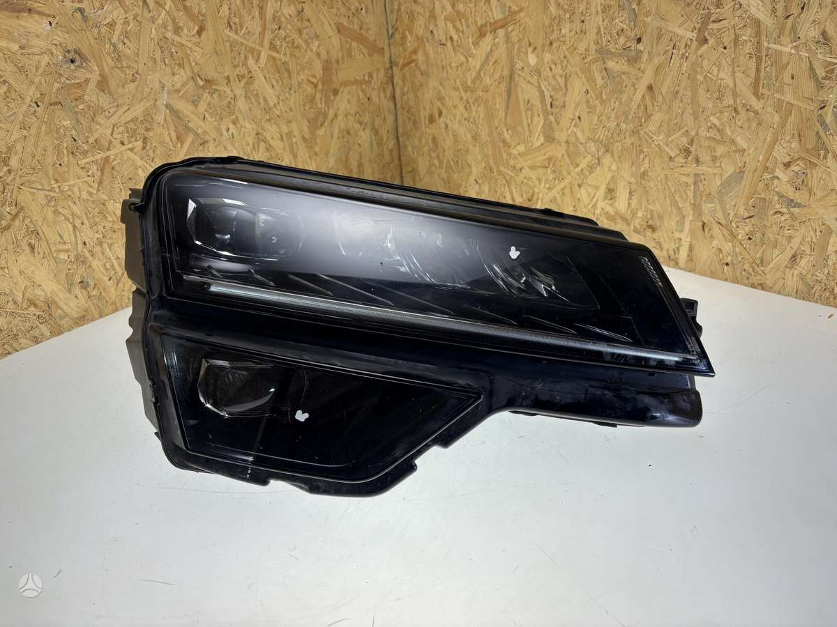 Skoda Karoq, 57B941016D, Cen23435