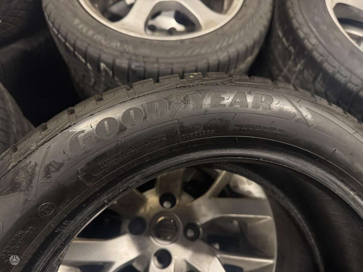 Goodyear ULTRAGRIP performance, universalios 205/55 R17