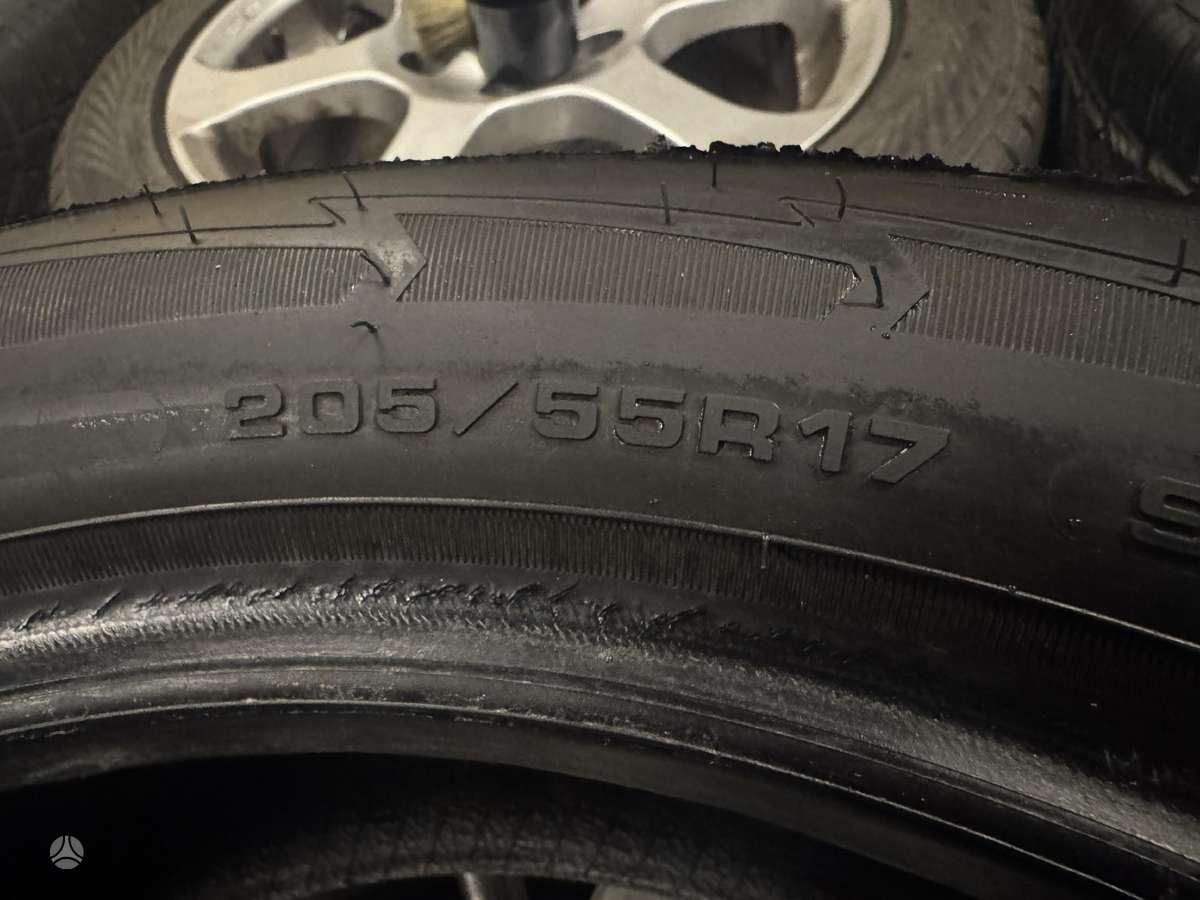 Goodyear ULTRAGRIP performance, universalios 205/55 R17
