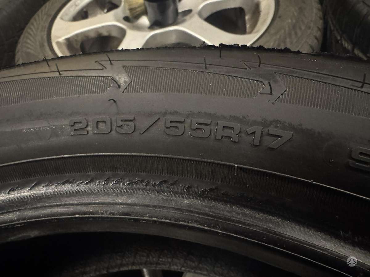Goodyear ULTRAGRIP performance, зимние 205/55 R17