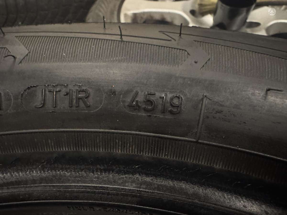 Goodyear ULTRAGRIP performance, всесезонные 205/55 R17
