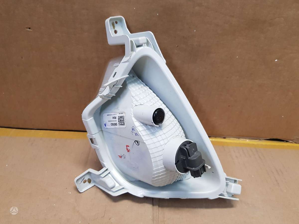 Hyundai i20, Q0, детали кузова