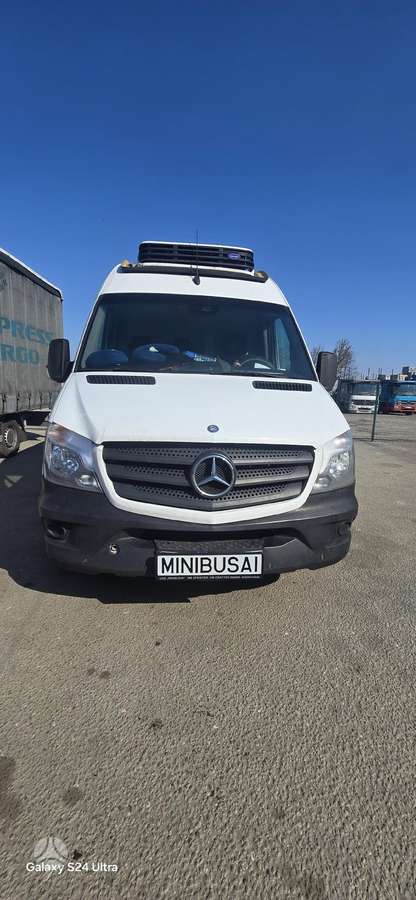 Mercedes-Benz Sprinter, cargo vans