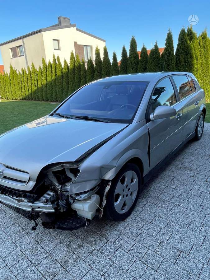 Opel Signum, 1.9 l., hatchback