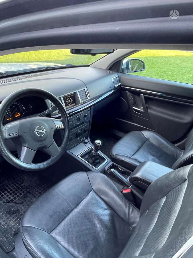Opel Signum, 1.9 l., Хэтчбек