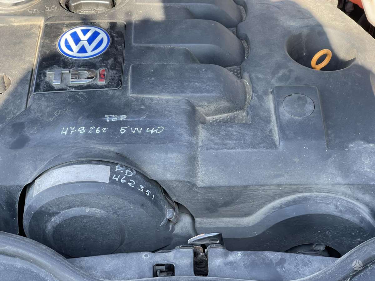 Volkswagen Passat for parts