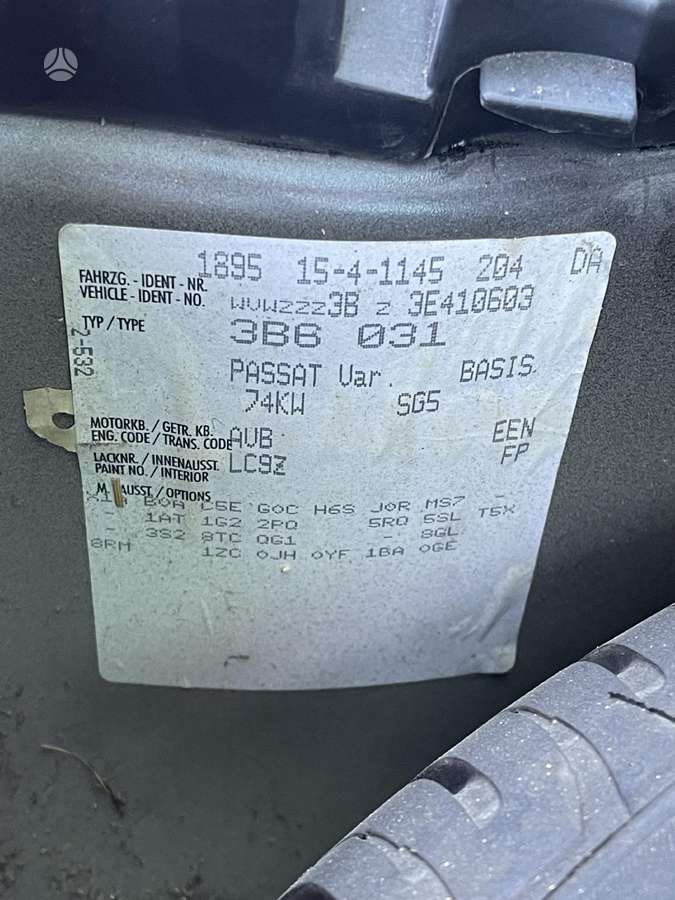 Volkswagen Passat for parts