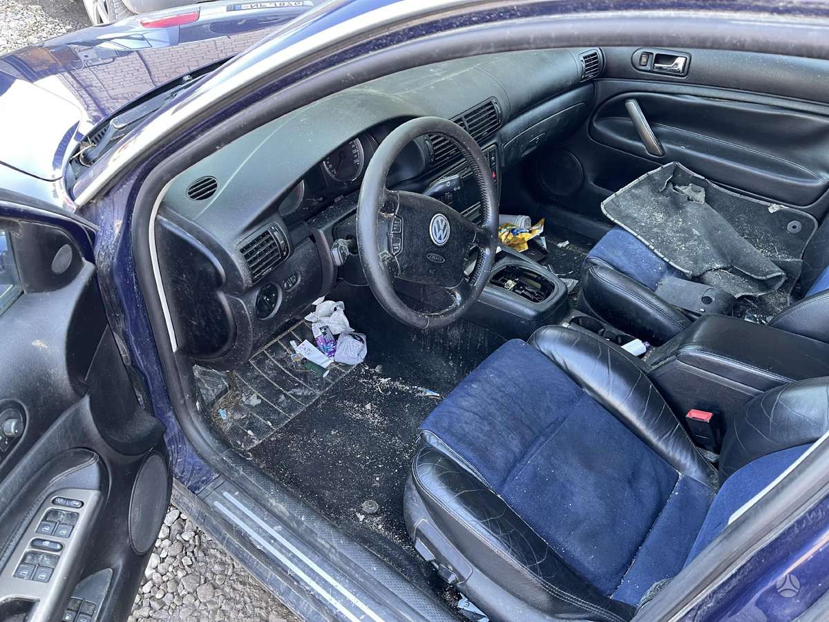 Volkswagen Passat for parts
