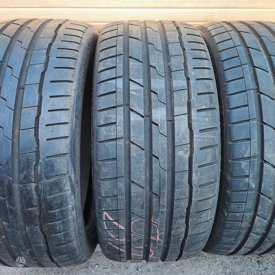 Hankook Ventus s1evo 3, summer 235/40 R19