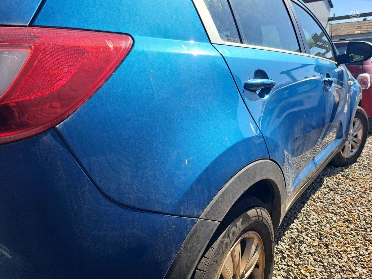 Kia Sportage dalimis