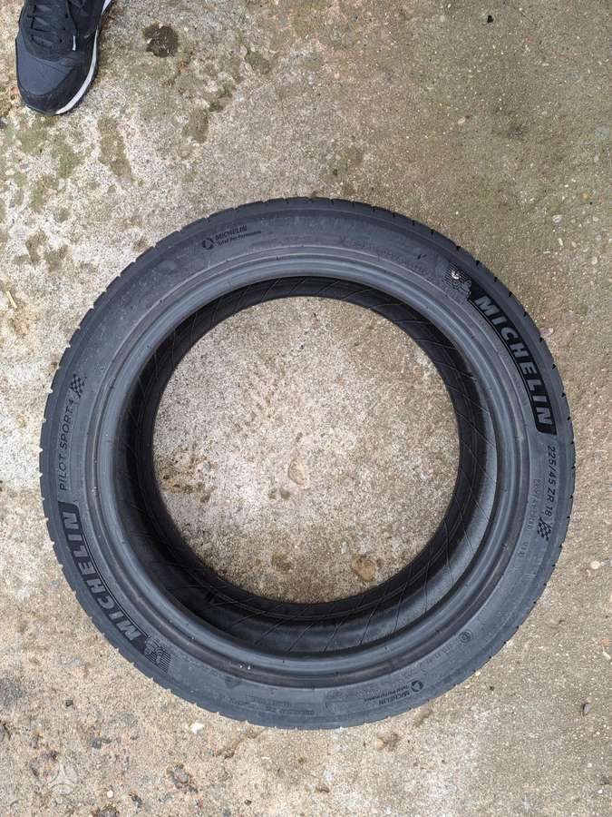 Michelin, vasarinės 225/45 R18
