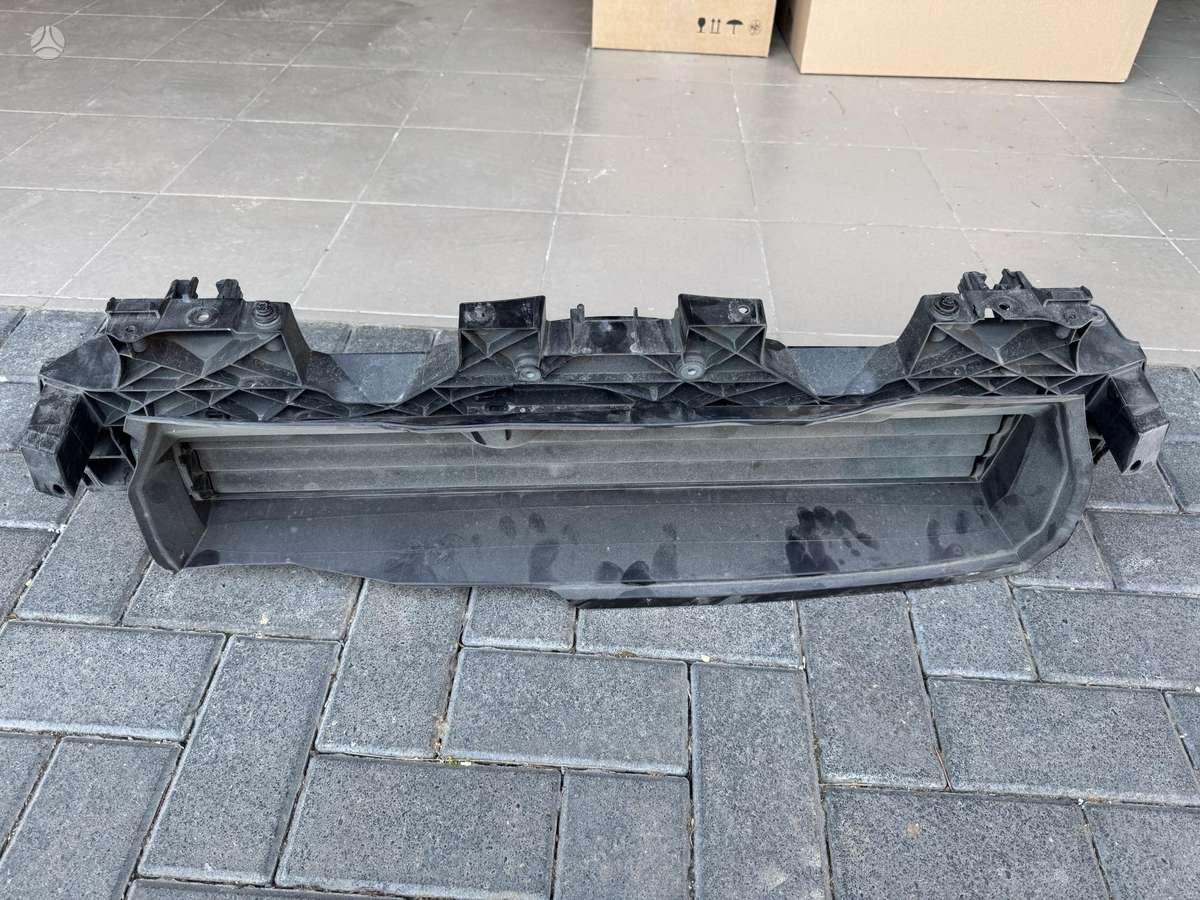 Audi e-tron body parts